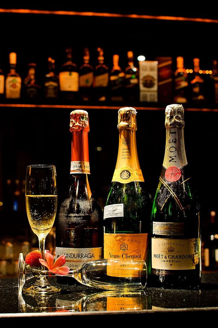 Sparkling Wine & Champagne at Liquor Warehouse in Gurugram